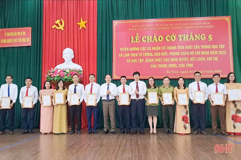 Hà Tĩnh ban hành kế hoạch sơ kết thực hiện Kết luận 01 về học và làm theo Bác