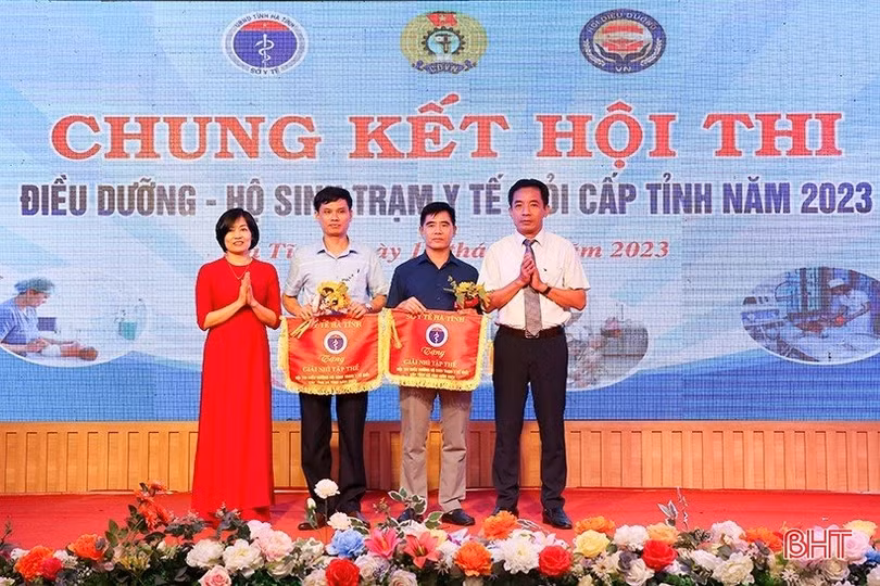 Trung tâm Y tế Hương Sơn nhất Hội thi Điều dưỡng - Hộ sinh trạm y tế giỏi cấp tỉnh