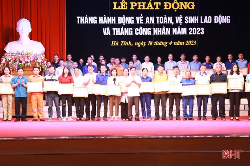 Nữ công nhân ham học hỏi được vinh danh lao động tiêu biểu