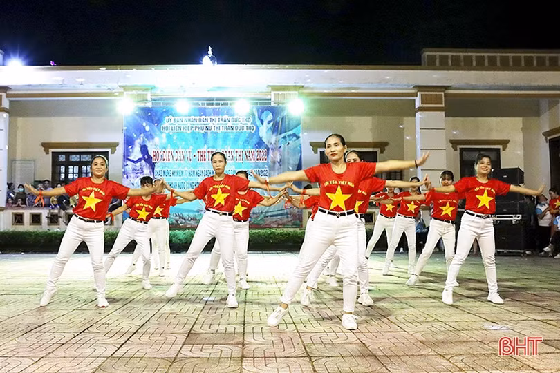 Cán bộ phụ nữ Hà Tĩnh nêu cao tấm gương học và làm theo Bác