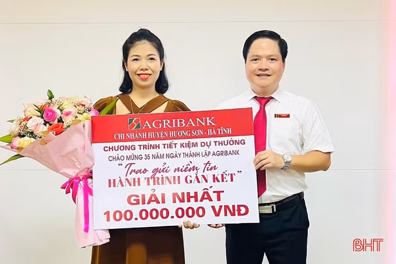 50 khách hàng Hương Sơn trúng các phần thưởng hấp dẫn của Agribank