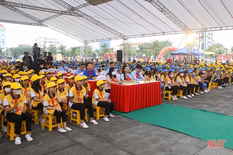 Ngày hội “Tuổi trẻ Việt Nam - rèn đức luyện tài, dẫn dắt tương lai” tại Hà Tĩnh