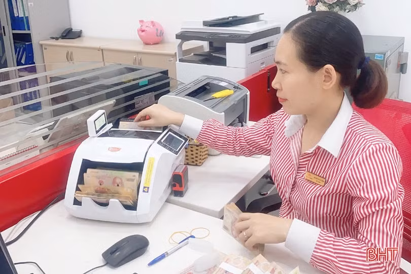 Lãi suất tiền gửi ngân hàng ở Hà Tĩnh tiếp tục giảm sâu