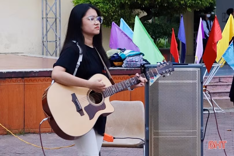 Nữ sinh Hà Tĩnh giành học bổng 16 trường đại học Mỹ nhờ tạo được sự khác biệt