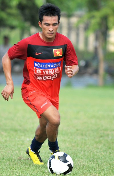 Sỹ Cường không nề hà nhiệm vụ ở đội tuyển Việt Nam. Ảnh: Hoàng Hà.