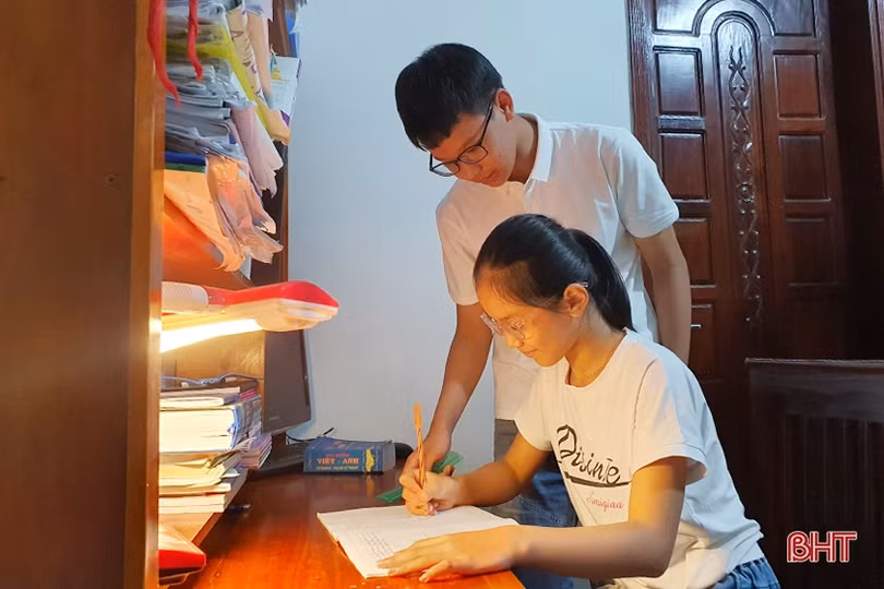 Thủ khoa lớp 10 Toán THPT Chuyên Hà Tĩnh bật mí thành công