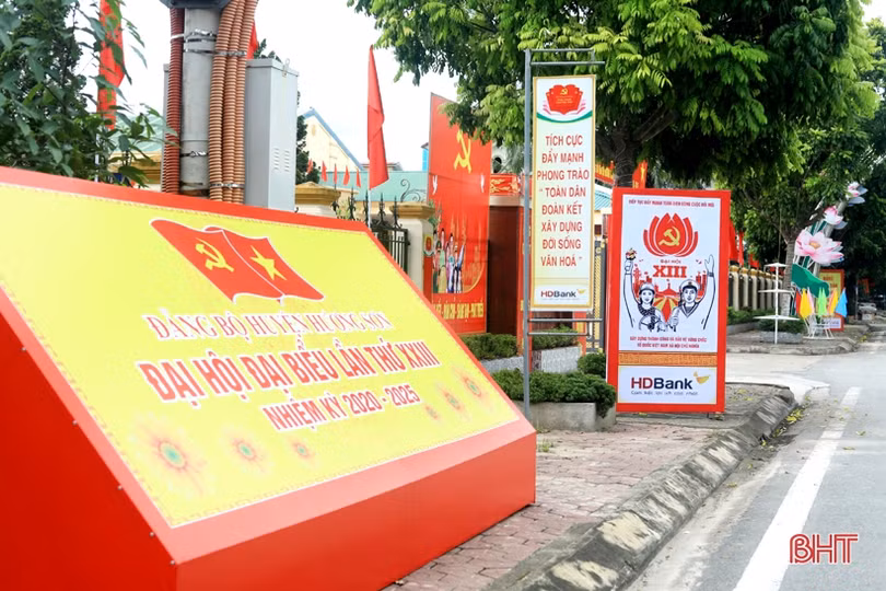 Hương Sơn rực rỡ cờ hoa trước ngày hội lớn