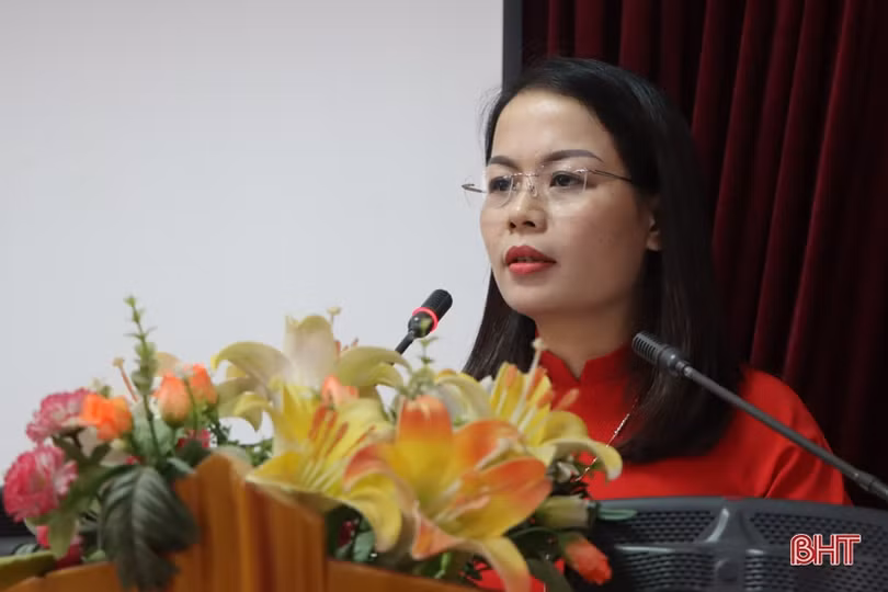 Chỉ định đồng chí Hà Thị Việt Ánh giữ chức Phó Bí thư Huyện ủy Cẩm Xuyên