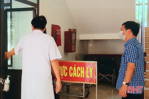 Hành khách người Hà Tĩnh cùng chuyến bay với BN 448 có kết quả âm tính lần 1 với SARS-CoV-2