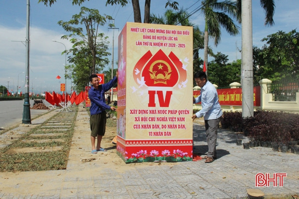 Lộc Hà rực rỡ cờ hoa trước ngày hội lớn