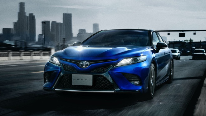 Toyota Camry kỷ niệm 40 năm bằng phiên bản Black Edition