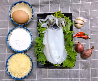 Mực giòn sốt chua ngọt