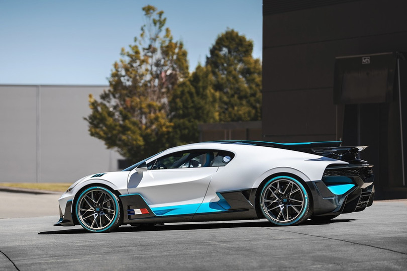 Siêu xe 1.500 mã lực giá 6 triệu USD của Bugatti xuất xưởng