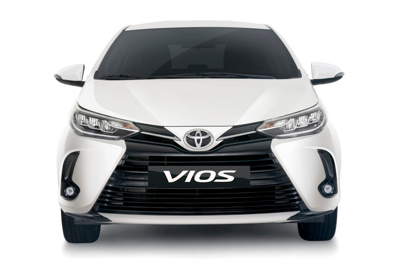 Chi tiết Toyota Vios 2021 - bổ sung đèn LED, lẫy chuyển số
