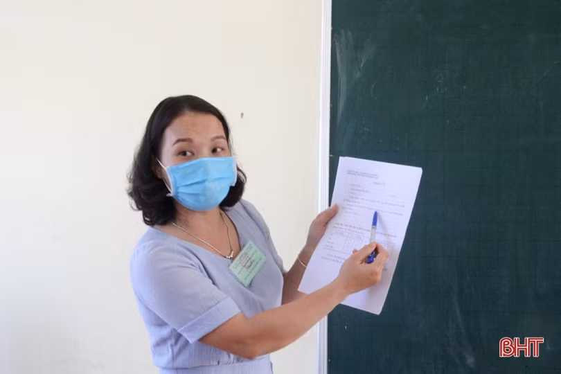 Hơn 15.000 thí sinh Hà Tĩnh làm thủ tục thi tốt nghiệp, công tác phòng dịch thực hiện nghiêm ngặt