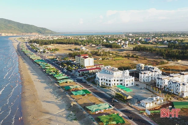 Đánh thức tiềm năng, đưa du lịch Lộc Hà “cất cánh”