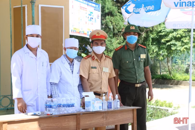 Hơn 15.000 thí sinh Hà Tĩnh làm thủ tục thi tốt nghiệp, công tác phòng dịch thực hiện nghiêm ngặt