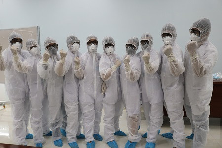 Đối đầu trước mùa thu