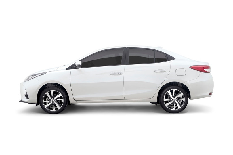 Chi tiết Toyota Vios 2021 - bổ sung đèn LED, lẫy chuyển số