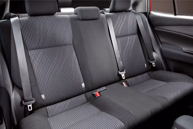 Chi tiết Toyota Vios 2021 - bổ sung đèn LED, lẫy chuyển số