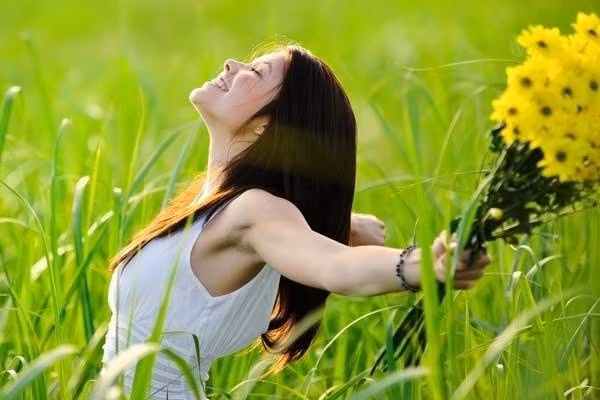 Trước biến động cuộc đời, chọn sống lạc quan mới là người khôn ngoan