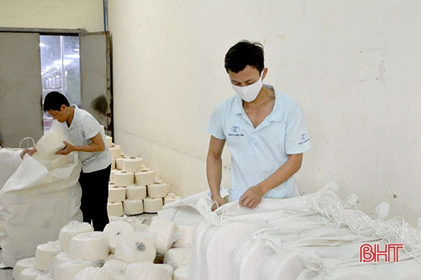 Hà Tĩnh chi trả hơn 53 tỷ đồng bảo hiểm thất nghiệp cho người lao động