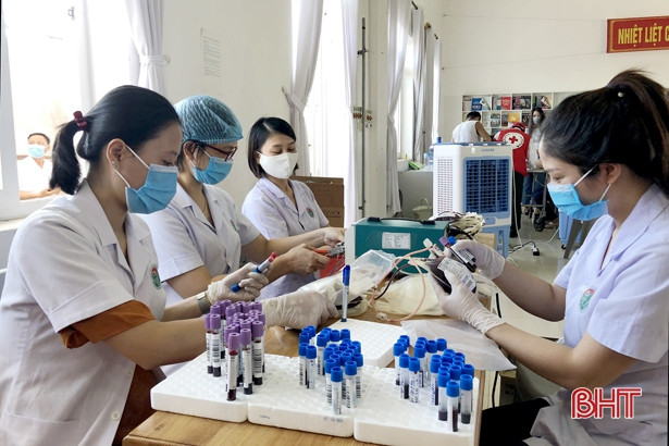 Cán bộ, chiến sỹ, người lao động TP Hà Tĩnh hiến 313 đơn vị máu