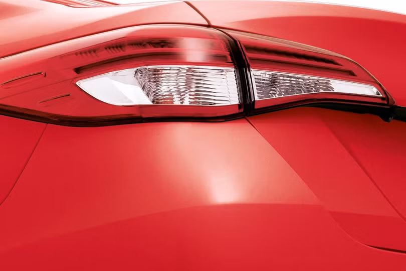 Chi tiết Toyota Vios 2021 - bổ sung đèn LED, lẫy chuyển số