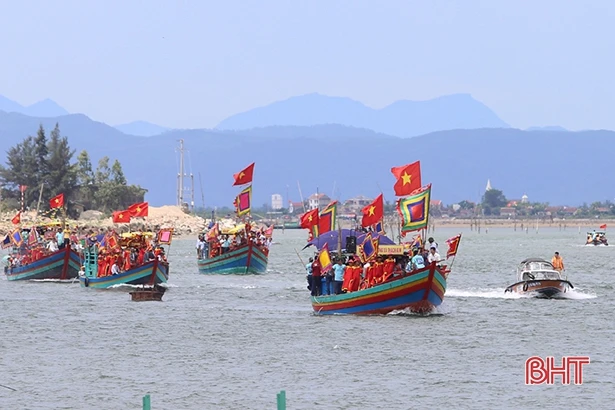 Đánh thức tiềm năng, đưa du lịch Lộc Hà “cất cánh”