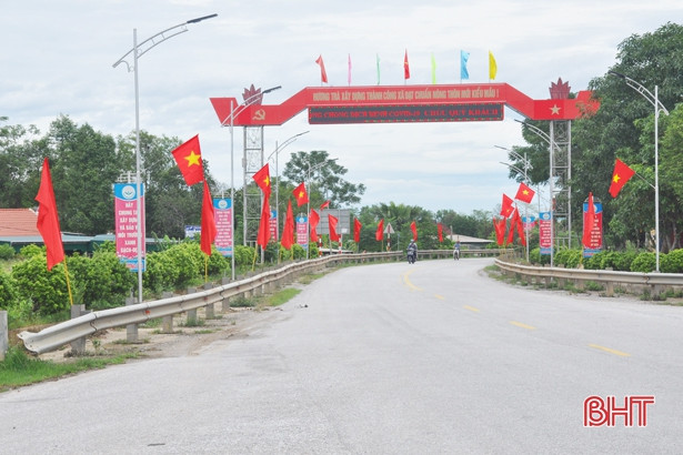 Hương Khê “khoác áo đẹp” đón ngày hội lớn