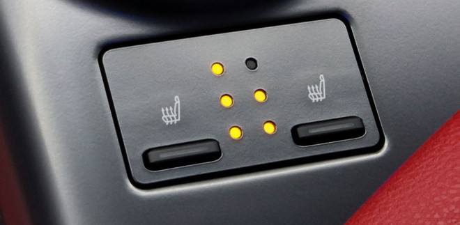 Toyota Camry kỷ niệm 40 năm bằng phiên bản Black Edition