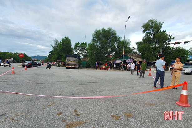 Xe tải va chạm xe máy, một người đàn ông tử vong