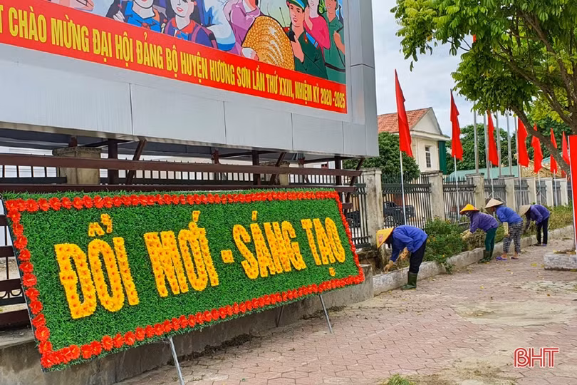 Hương Sơn rực rỡ cờ hoa trước ngày hội lớn