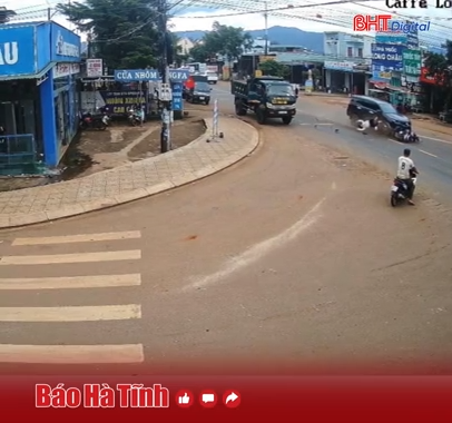 Tông chết người trên đường, tài xế lái ôtô bỏ trốn vào rẫy cà phê