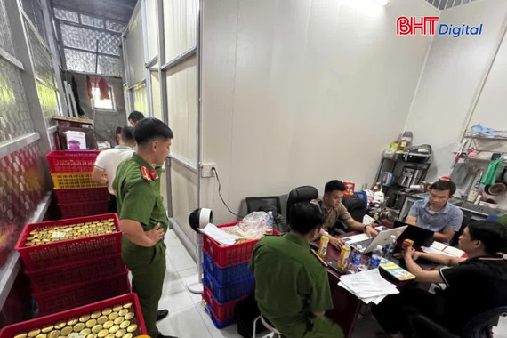 Triệt phá đường dây sản xuất yến giả, thu giữ gần 38.000 lọ nước yến