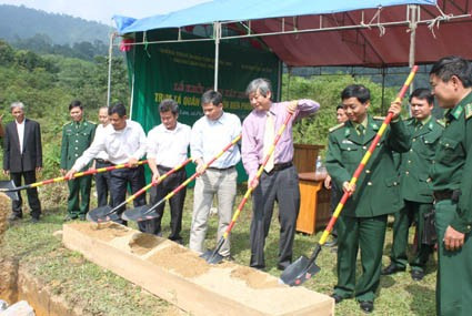 Lễ khởi công xây dựng Trạm xá Quân dân y kết hợp.