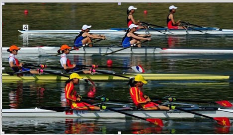 Bộ đôi Sâm - Thảo (mũ vàng) đã thi đấu rất tốt.