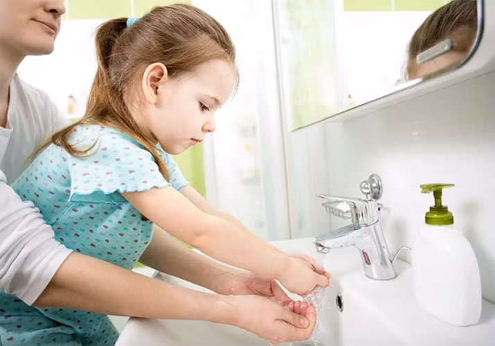 nhung thoi quen lanh manh bo me nen tao cho con tu khi con nho