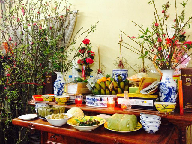 chuyen gia phong thuy huong dan cach lau don bai tri ban tho gia tien ngay tet