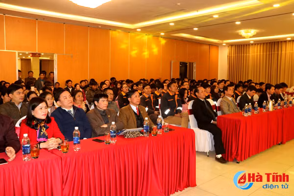 tet sum vay cho nguoi lao dong o kkt vung ang