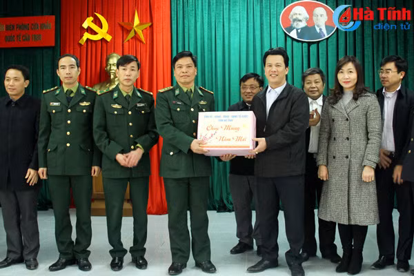 chu tich ubnd tinh khai thac hieu qua hop ly khu vuc cua khau cau treo