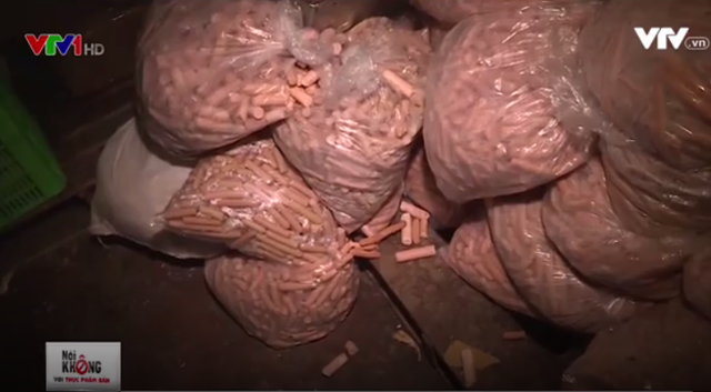 tham nhap co so san xuat xuc xich tiet trung mat ve sinh