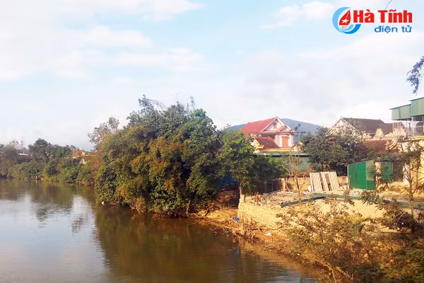 bo song nghen sat lo dan co nguy co mat dat mat nha