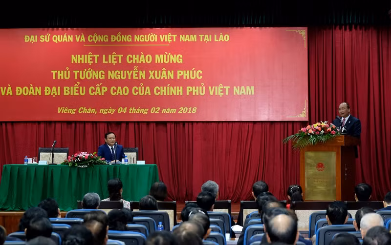 hai thu tuong chuc tet cong dong nguoi viet tai lao