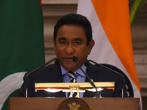 the gioi ngay qua maldives bat giu cuu tong thong m gayoom va nhieu quan chuc toa an