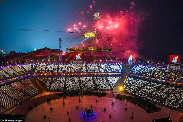 xem lai anh le khai mac day mau sac cua olympic pyeongchang 2018