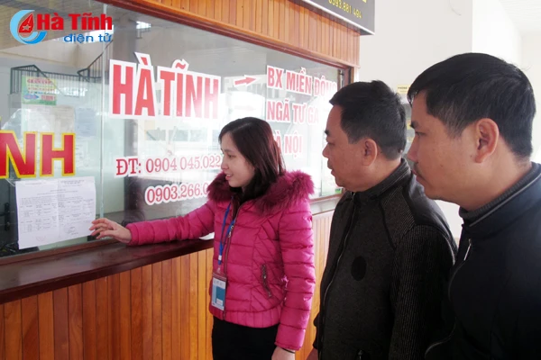 xe khach ngay tet tang tan suat gio phuc vu voi gia ve on dinh