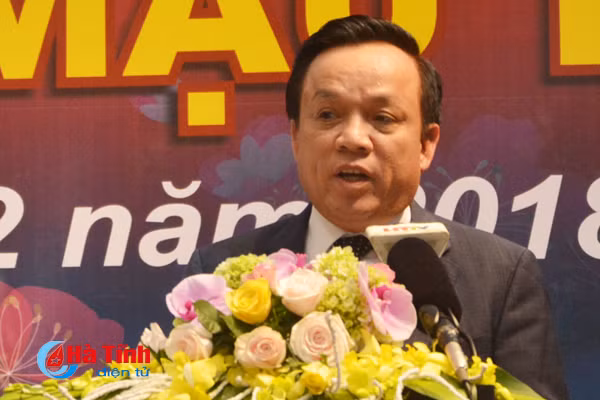 nguoi ha tinh o nuoc ngoai la bo phan khong tach roi voi que huong