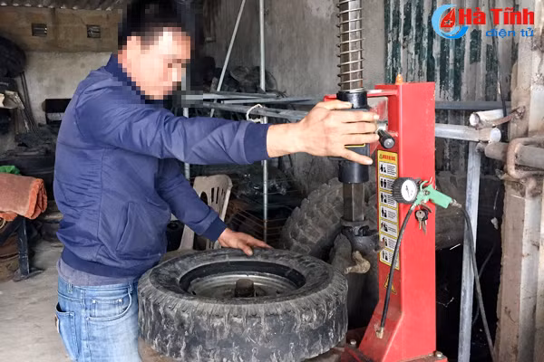 con duong hoan luong cua chu xuong lop o to