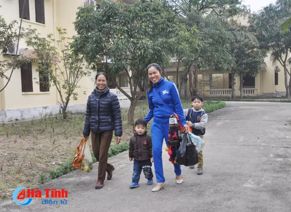 tet am ap o trung tam dieu duong nguoi co cong va bao tro xa hoi